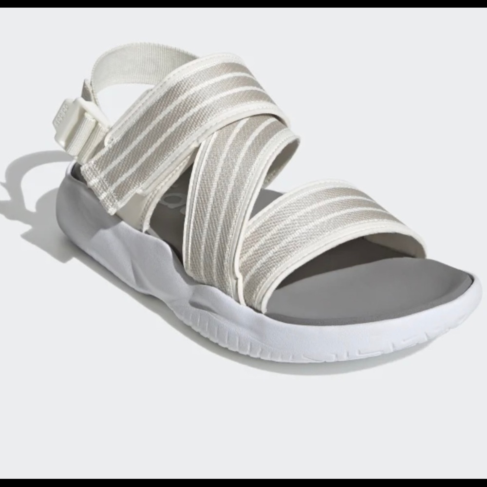 💫HP💫 ADIDAS 90s Sandal